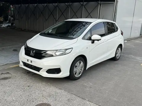 Honda Fit 2018 — фото 1