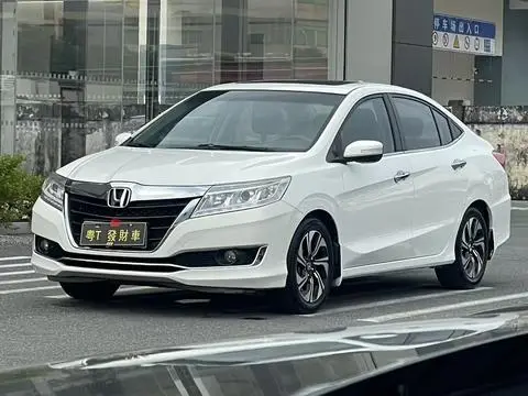 Honda Crider 2016