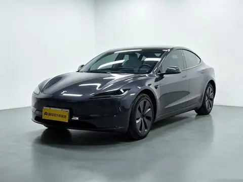 Tesla Model 3 2023 — фото 1