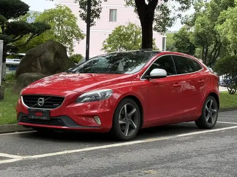 Volvo V40 2015