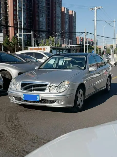 Mercedes-Benz E-Class 2004