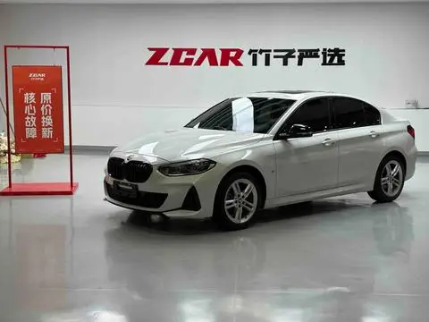 BMW 1 Series 2021