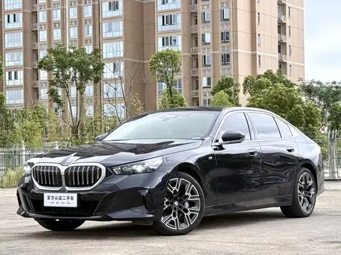 BMW 5 Series 2025