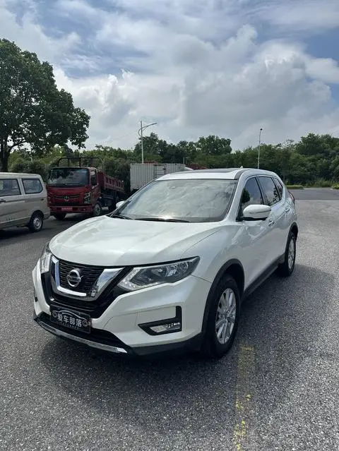 Nissan X-Trail 2019 — фото 1