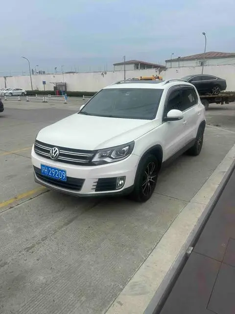 Volkswagen Tiguan 2016 — фото 1
