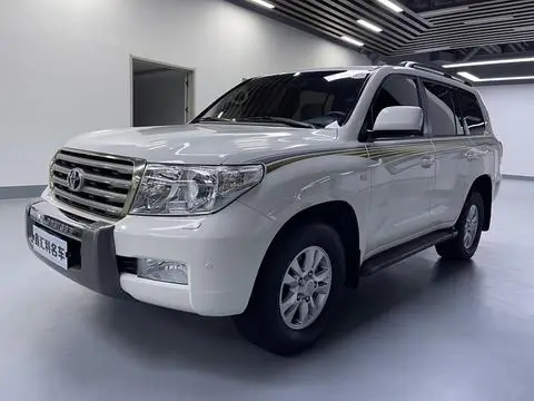 Toyota 兰德酷路泽 2010