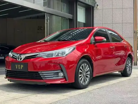 Toyota Corolla 2018 — фото 1