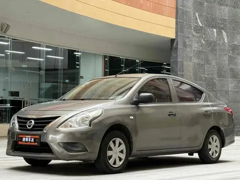 Nissan 阳光 2015