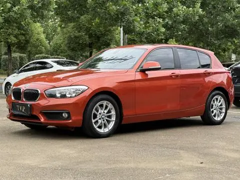 BMW 1 Series 2015 — фото 1