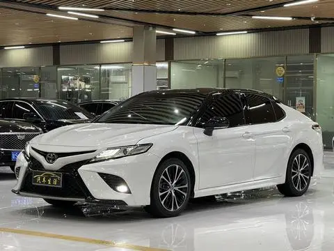 Toyota Camry 2019