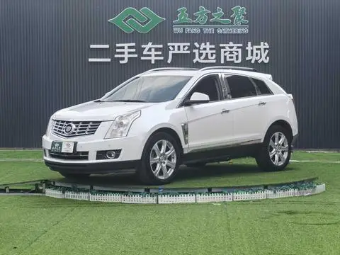 Cadillac SRX 2013 — фото 1