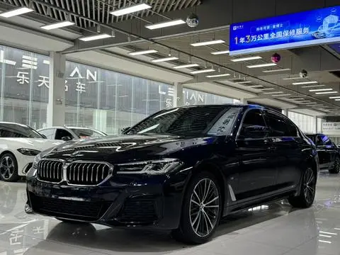 BMW 5 Series 2022 — фото 1