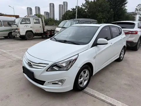 Hyundai Reina 2014