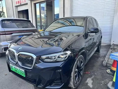 BMW iX3 2022