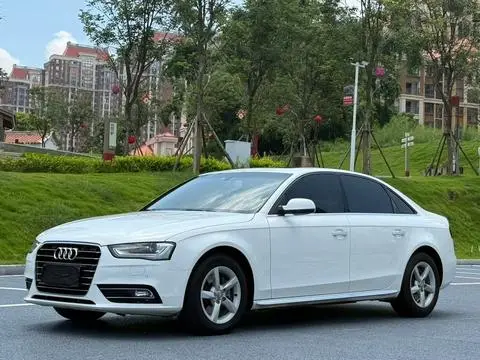 Audi A4L 2016 — фото 1