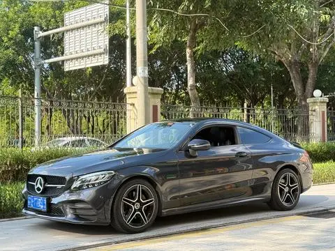 Mercedes-Benz C-Class 2022 — фото 1