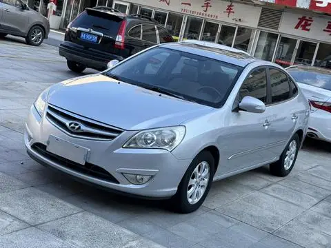 Hyundai Elantra Yuedong 2010