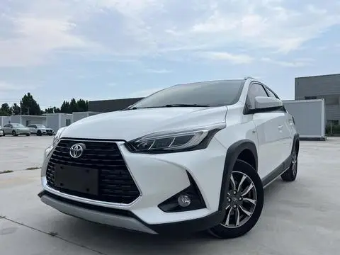 Toyota YARIS L 2022