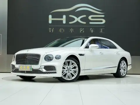 Bentley 飞驰PHEV 2022