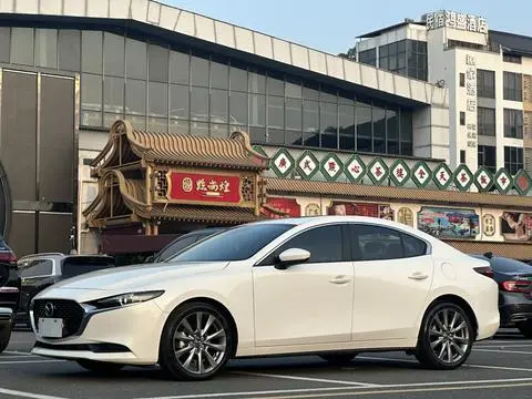 Mazda 3 昂克赛拉 2021