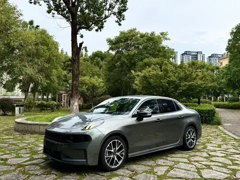 Lynk & Co 03 2020