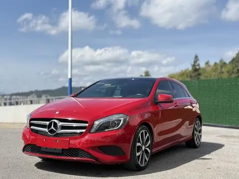 Mercedes-Benz A-Class 2015 — фото 1