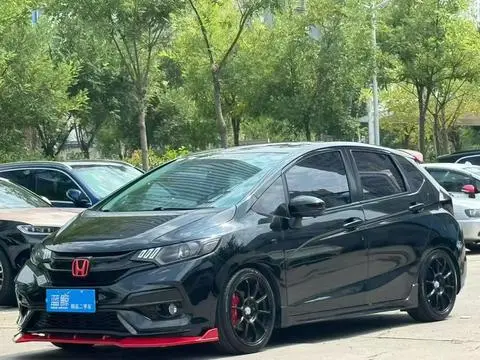 Honda Fit 2016 — фото 1