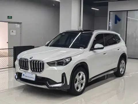 BMW X1 2024 — фото 1