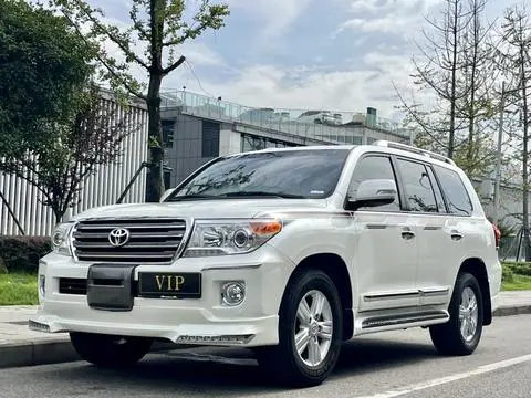 Toyota 兰德酷路泽 2014 — фото 1