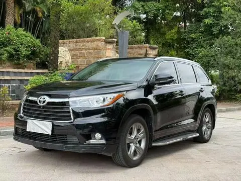 Toyota Highlander 2017 — фото 1
