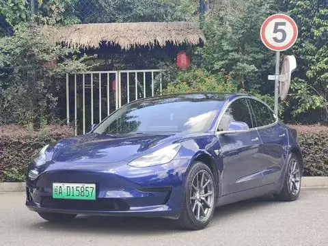 Tesla Model 3 2020 — фото 1