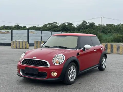 MINI MINI 2011