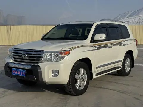 Toyota 兰德酷路泽 2015
