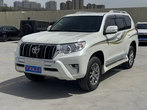 Toyota Prado 2019 — фото 1