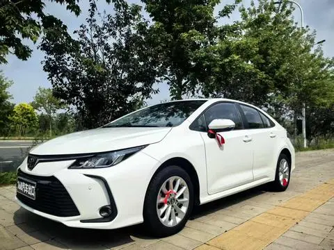 Toyota Corolla 2021 — фото 1