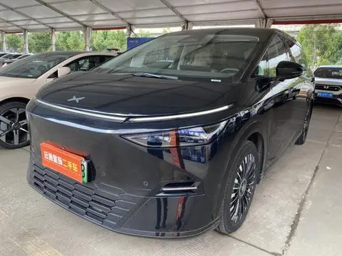 XPeng 小鹏X9 2025