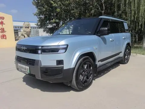 BYD Leopard 钛7 PHEV 2025