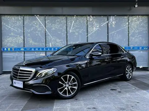 Mercedes-Benz E-Class 2017 — фото 1