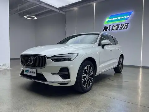 Volvo XC60 2022