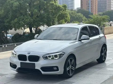 BMW 1 Series 2018 — фото 1