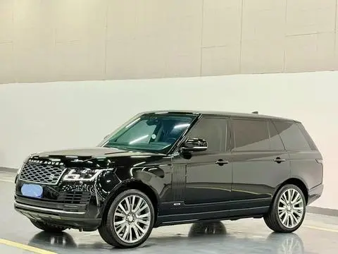 Land Rover 揽胜 2018 — фото 1