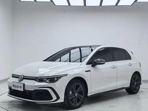Volkswagen Golf 2023