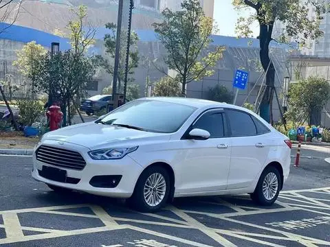 Ford Escort 2015