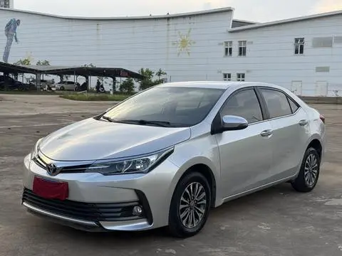 Toyota Corolla 2018 — фото 1