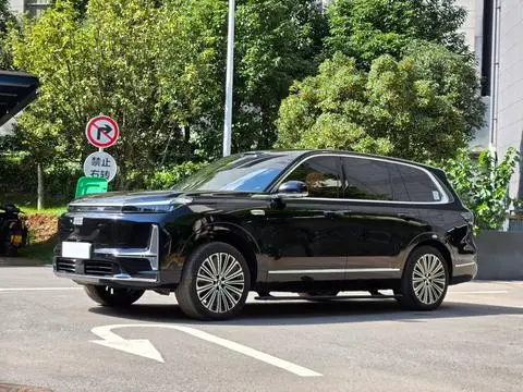 Geely M9 2025