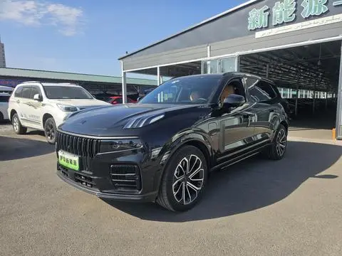 Lynk & Co 09 EM-P 2021