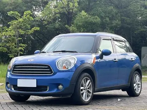 MINI COUNTRYMAN 2011