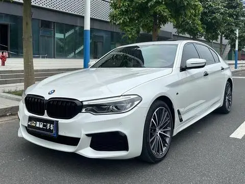 BMW 5 Series 2019 — фото 1