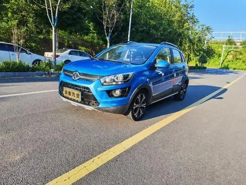 BAIC X25 2015