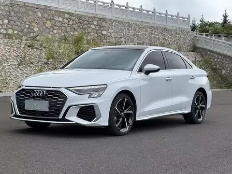Audi A3 2021 — фото 1